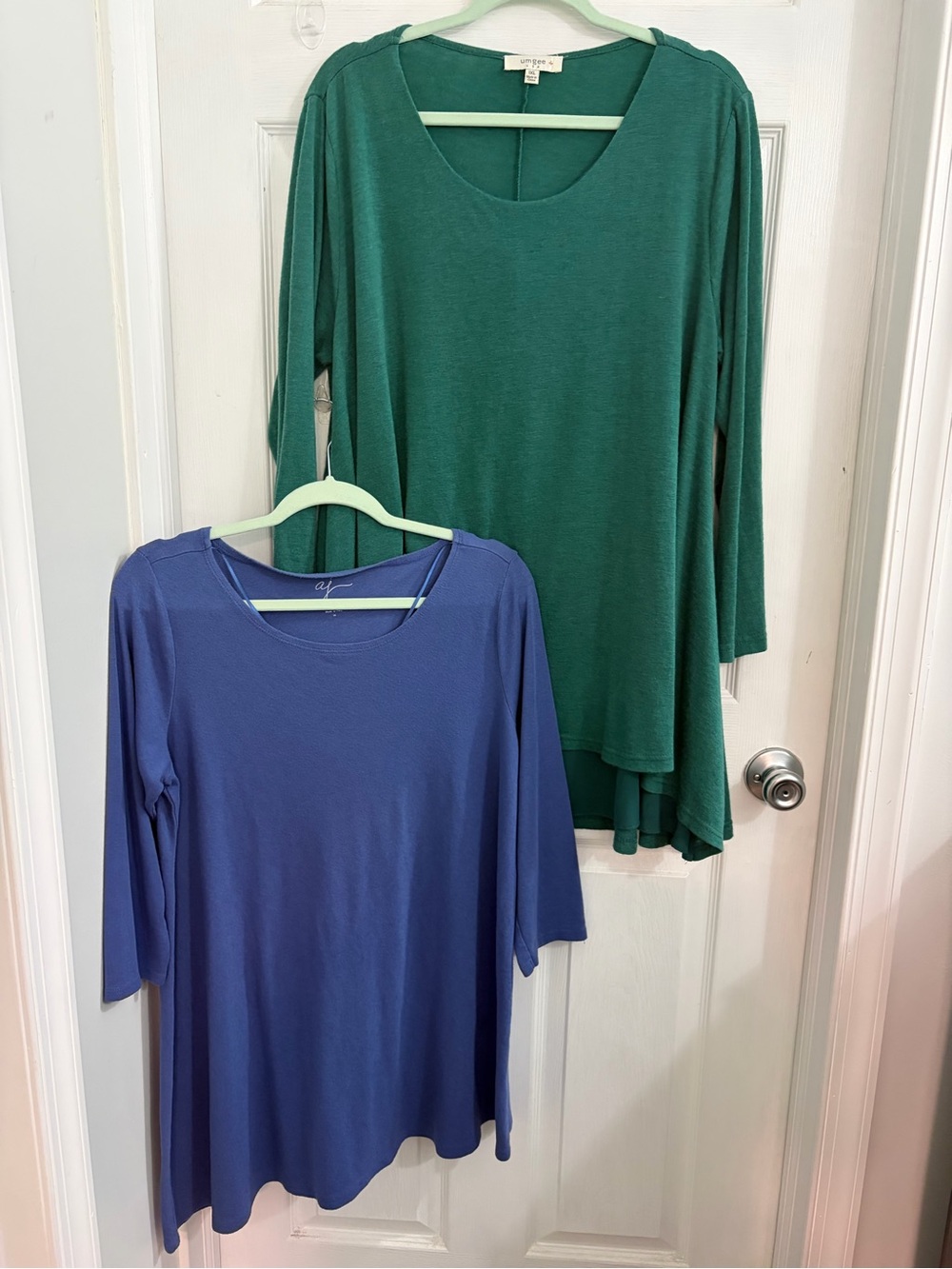 Two plus size Tunics green and Blue Long-Sleeve Scoop Neck Tops. Size 1X